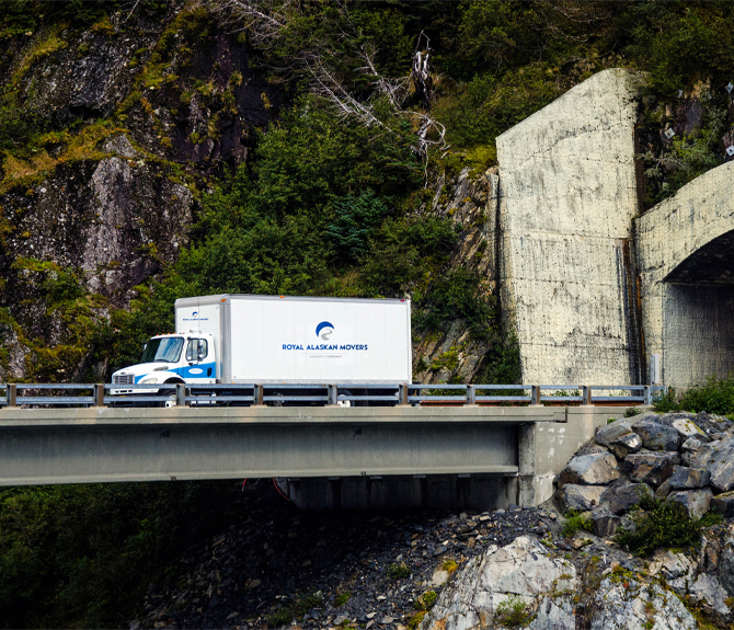 alaska-truck-is-left-right royal alaskan movers truck