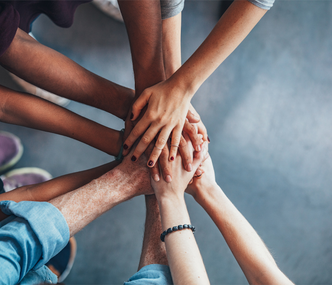 hands-together-is-left-right